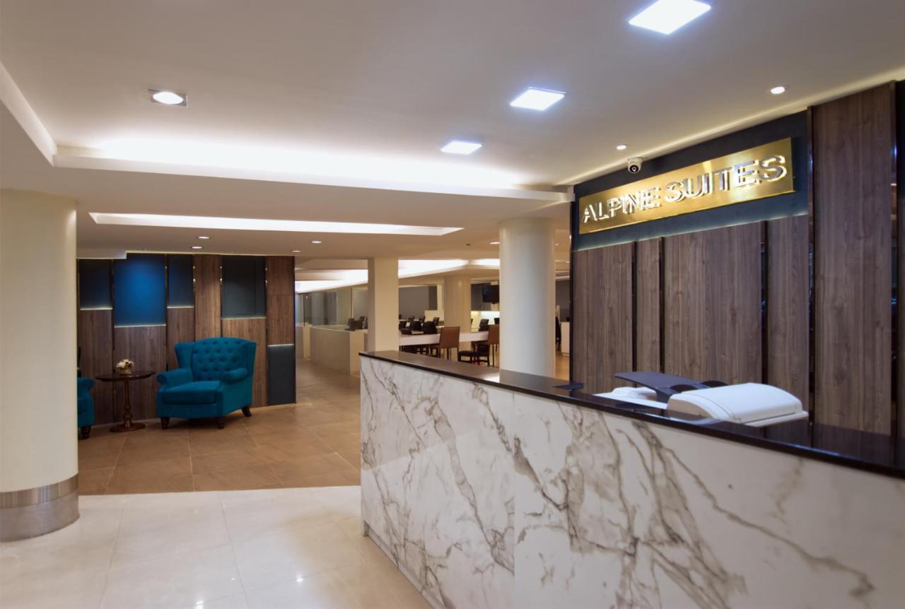 בנגקוק Grand Alpine Hotel מראה חיצוני תמונה