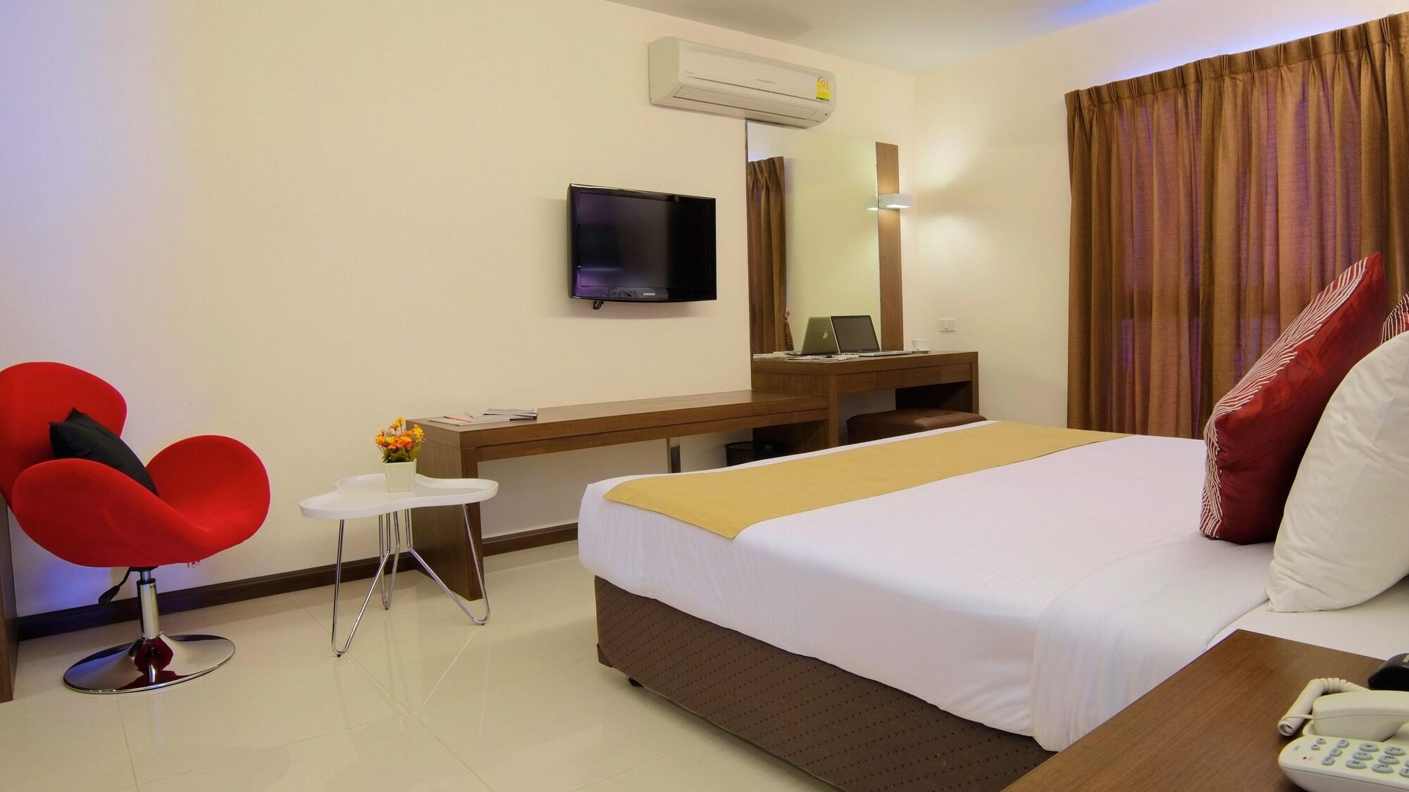 בנגקוק Grand Alpine Hotel מראה חיצוני תמונה