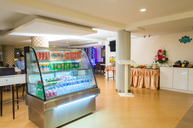 בנגקוק Grand Alpine Hotel מראה חיצוני תמונה